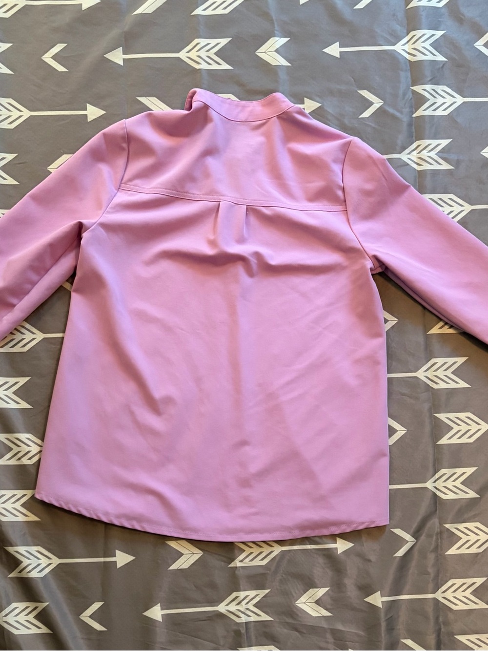 Figs Women's lilac dawn long sleeve scrub top